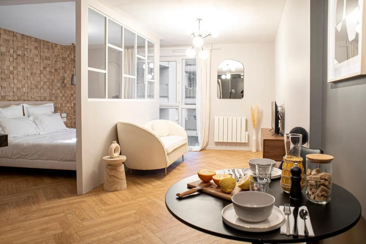 Suite Georgia Villeurbanne Apartmán